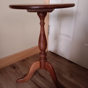 Classic Wooden Pedestal Table